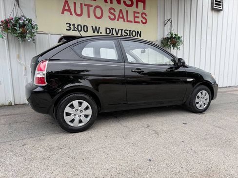 Used 2009 Hyundai Accent GS w/ Popular Equipment Pkg 2 FWD image 4