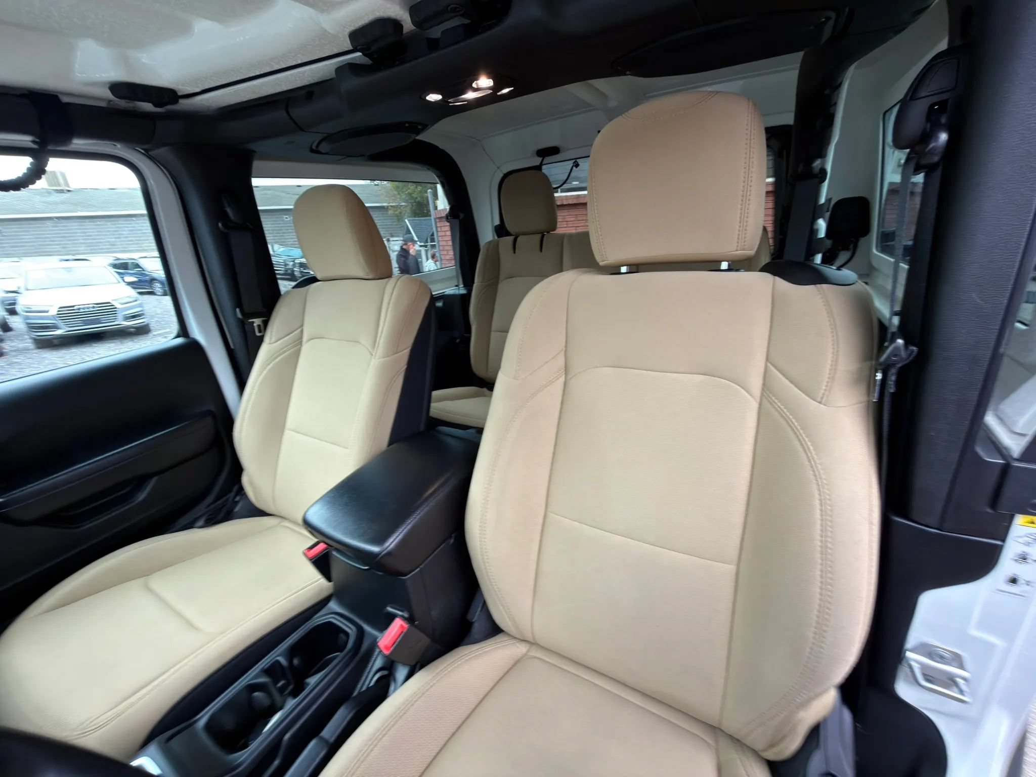 Used 2019 Jeep Wrangler Sport AWD/4WD image 35