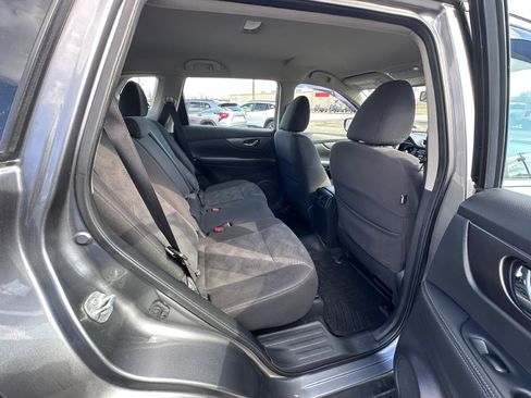 Used 2016 Nissan Rogue S image 29