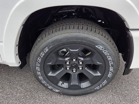 New 2026 RAM 1500 Big Horn AWD/4WD image 11