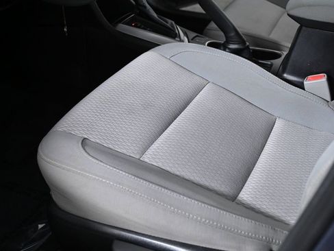 Used 2014 Toyota Corolla LE image 22