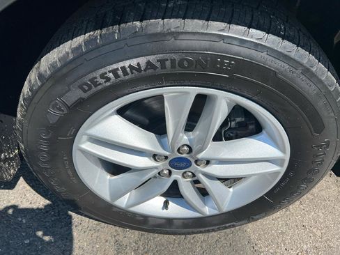 Used 2015 Ford Edge SEL w/ Equipment Group 201A AWD/4WD image 4