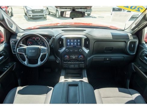 Used 2022 Chevrolet Silverado 1500 RST AWD/4WD image 34