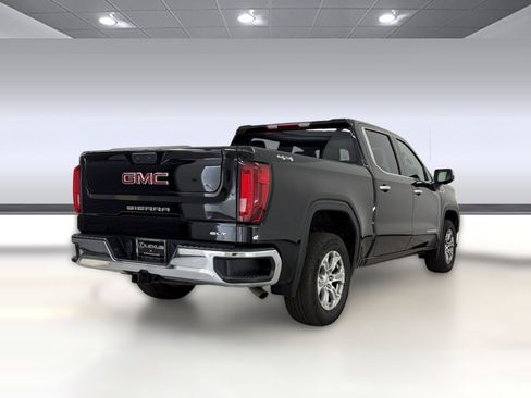Used 2025 GMC Sierra 1500 SLT AWD/4WD image 9