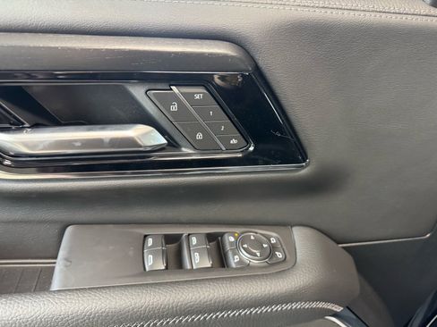 New 2026 GMC Yukon XL Denali w/ Denali Reserve Package image 20