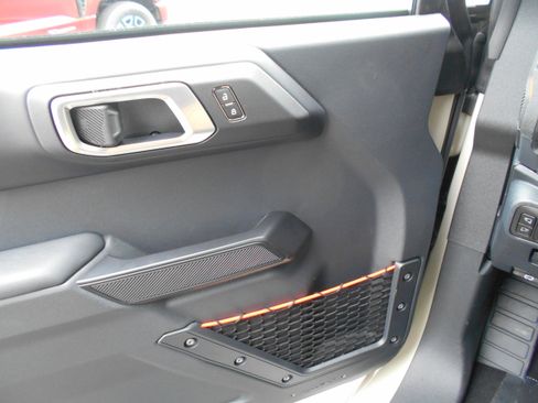 New 2025 Ford Bronco Raptor image 33