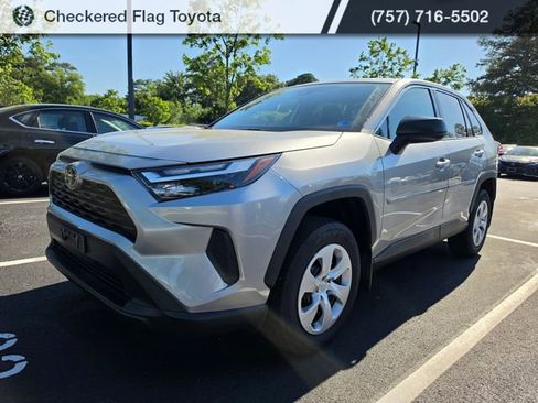 Certified 2025 Toyota RAV4 LE AWD/4WD image 1