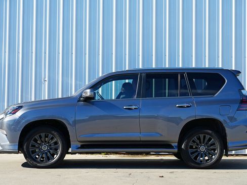 Used 2023 Lexus GX 460 Premium image 9
