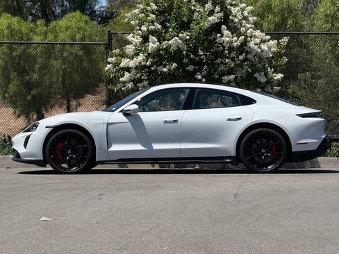 Certified 2023 Porsche Taycan GTS AWD/4WD image 2