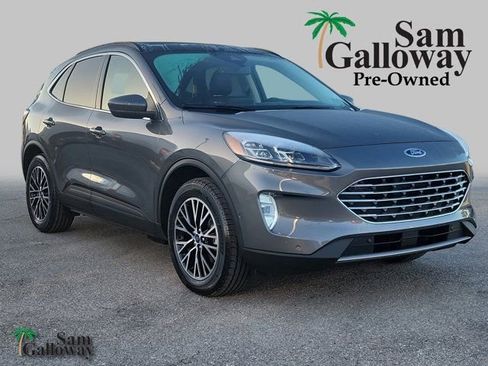 Used 2022 Ford Escape Titanium w/ Titanium Premium Package FWD image 1