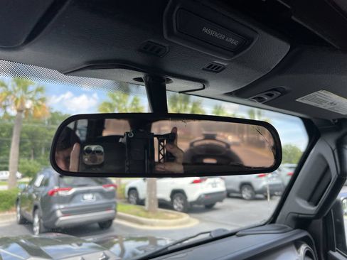 Used 2018 Jeep Wrangler Unlimited Sport S AWD/4WD image 27