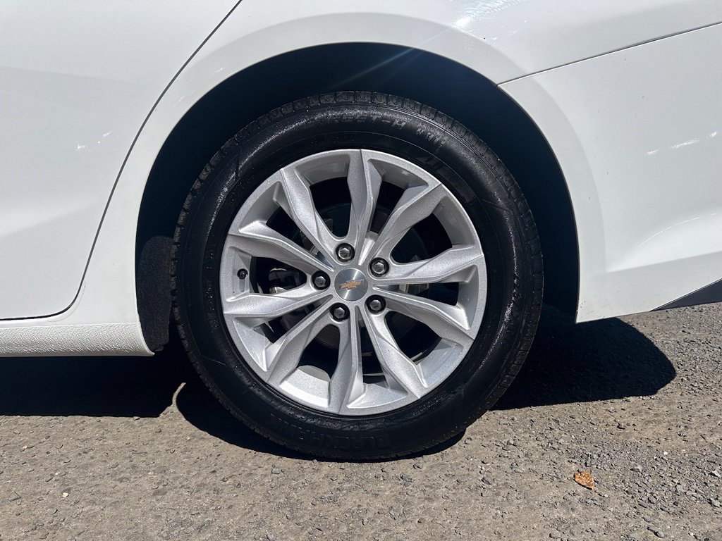 Used 2023 Chevrolet Malibu LT FWD image 34