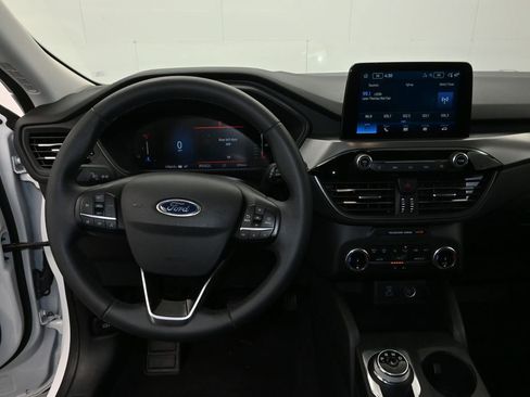 Used 2023 Ford Escape Active image 17