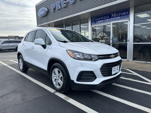 Used 2020 Chevrolet Trax LS w/ Tint and Cruise Package image 2