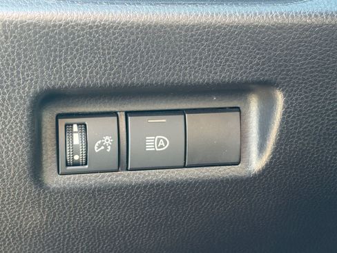 Used 2024 Toyota RAV4 XLE FWD image 9