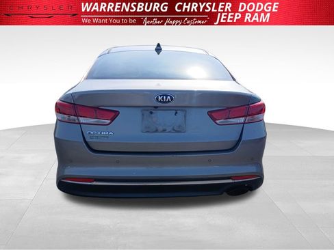 Used 2018 Kia Optima LX w/ 17" Alloy Wheels Package FWD image 7