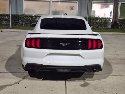 Used 2020 Ford Mustang Coupe w/ Equipment Group 101A RWD image 5
