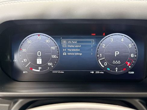 New 2026 Land Rover Defender 110 X-Dynamic SE AWD/4WD image 33