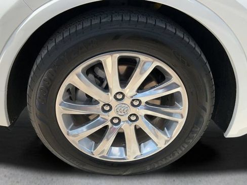 Used 2019 Buick Envision Essence FWD image 9
