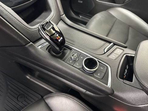 Certified 2023 Cadillac XT5 Sportv AWD/4WD image 22
