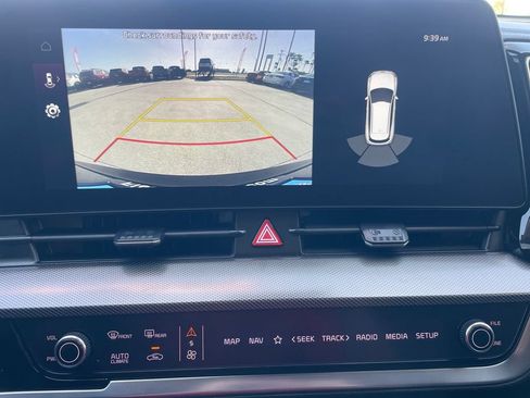 Used 2024 Kia Sportage SX FWD image 17