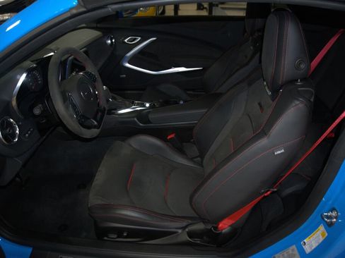 Used 2023 Chevrolet Camaro ZL1 image 36