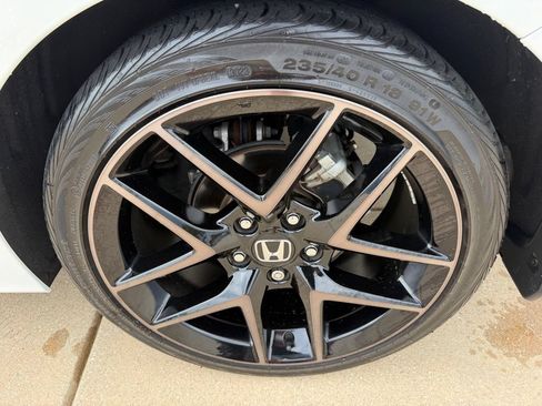 Used 2024 Honda Civic Sport Touring image 29