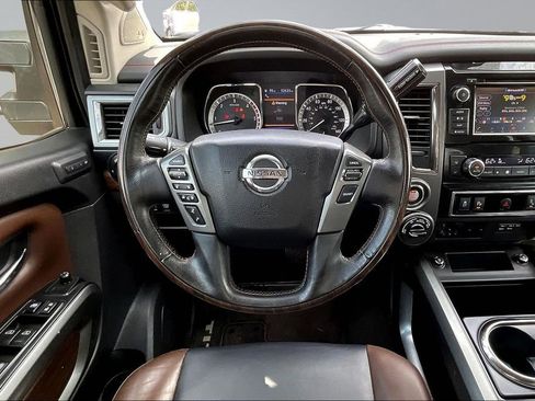 Used 2019 Nissan Titan Platinum Reserve w/ Platinum Utility Package AWD/4WD image 9
