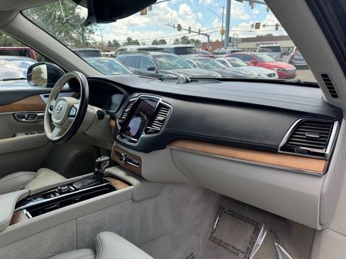 Used 2016 Volvo XC90 T6 Inscription image 12