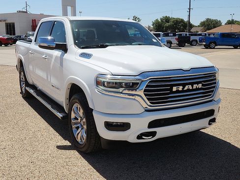Used 2022 RAM 1500 Limited w/ Body Color Bumper Group image 4