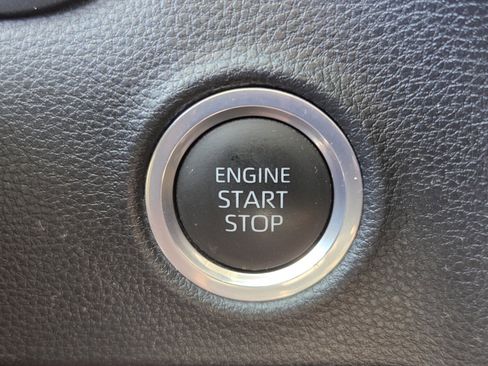 Used 2024 Toyota Tundra SR5 w/ SR5 Convenience Package RWD image 31