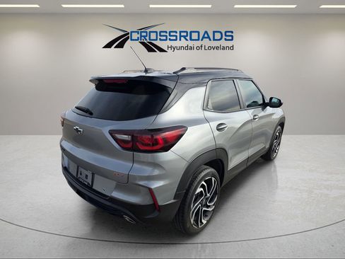 Used 2024 Chevrolet TrailBlazer RS w/ Driver Confidence Package image 5