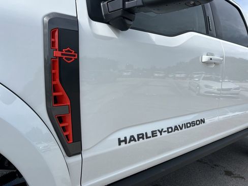 New 2026 Ford F250 Lariat w/ Black Appearance Package image 48