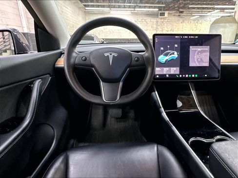 Used 2020 Tesla Model Y Long Range AWD/4WD image 8