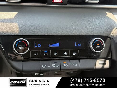 Used 2023 Hyundai Elantra SEL FWD image 17