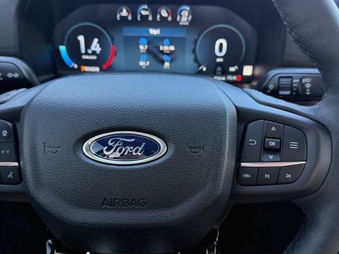 New 2025 Ford Ranger Lariat w/ Black Appearance Package AWD/4WD image 16