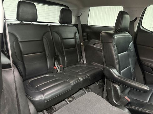 Used 2019 GMC Acadia SLE w/ LPO, Black Accent Package AWD/4WD image 35