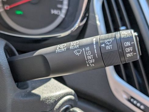 Used 2015 GMC Terrain SLE w/ Chrome Edition image 29