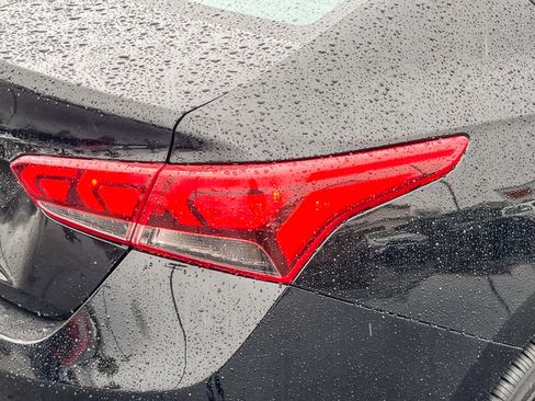 Used 2021 Hyundai Accent SE image 8