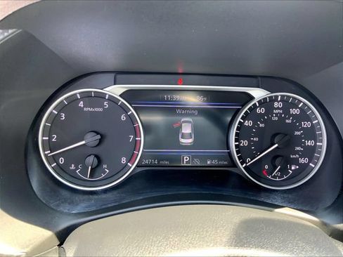Used 2025 Nissan Sentra SR FWD image 24