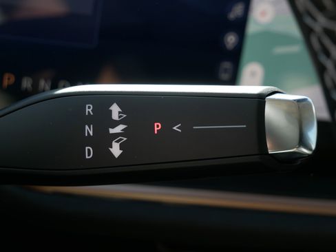 New 2026 Buick Envision Sport Touring image 9