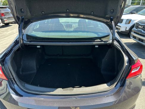 Used 2022 Chevrolet Malibu LS FWD image 10