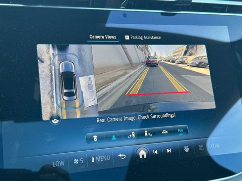 Used 2025 Mercedes-Benz E 350 Sedan image 22