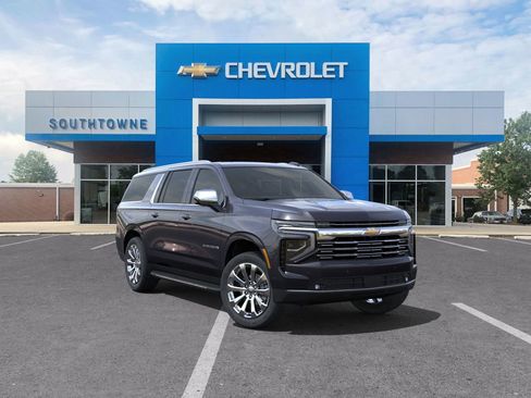 New 2025 Chevrolet Suburban Premier image 25