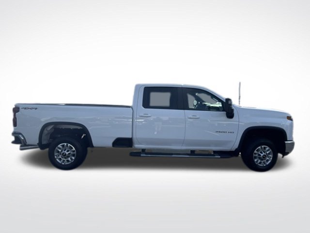 Used 2024 Chevrolet Silverado 2500 LT AWD/4WD image 8
