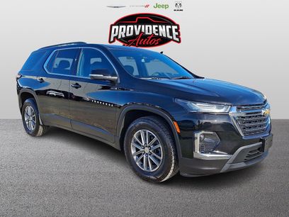 Used 2023 Chevrolet Traverse LT
