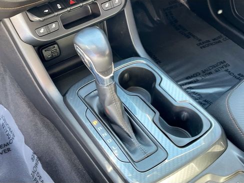 Used 2022 GMC Canyon AT4 w/ Trailering Package image 17