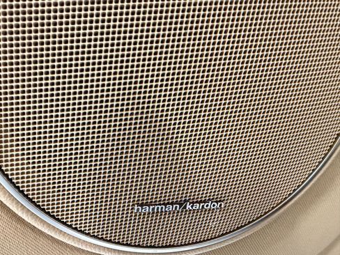 Used 2013 Mercedes-Benz C 250 Sedan image 16