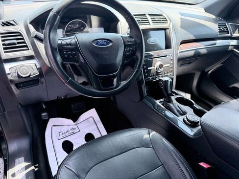 Used 2018 Ford Explorer Limited AWD/4WD image 9