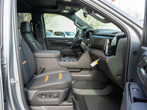 New 2026 GMC Sierra 2500 AT4 w/ AT4 Premium Plus Package AWD/4WD image 10